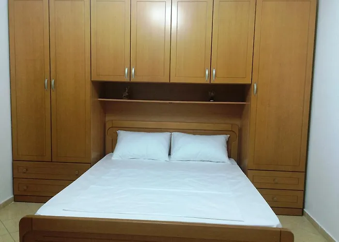 Golem Apartments 公寓 *